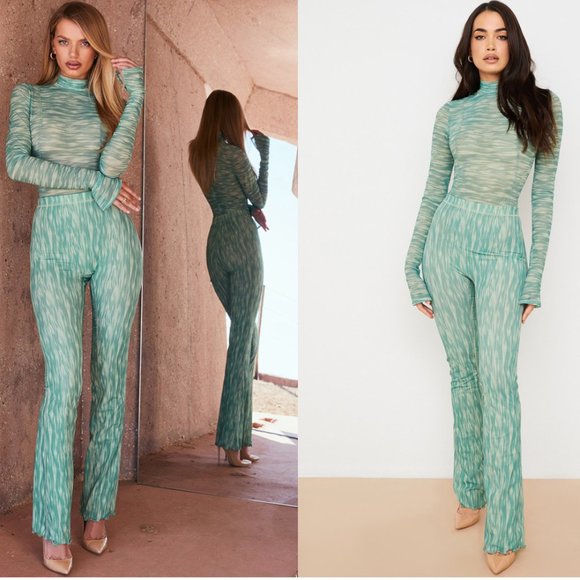 House of CB Erin Ivy Print Flared Trouser Pants - Picture 3 of 4